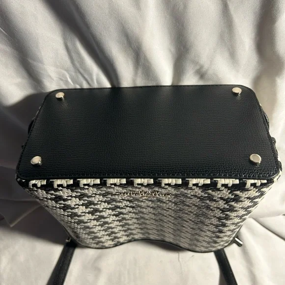 Kate Spade houndstooth crossbody handbag - Picture 9 of 13